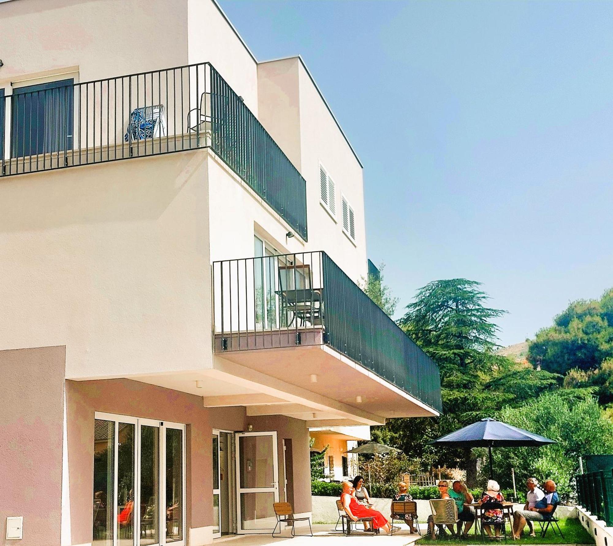 Arte Oliva Bed & Breakfast เกรบัชติซา ภายนอก รูปภาพ